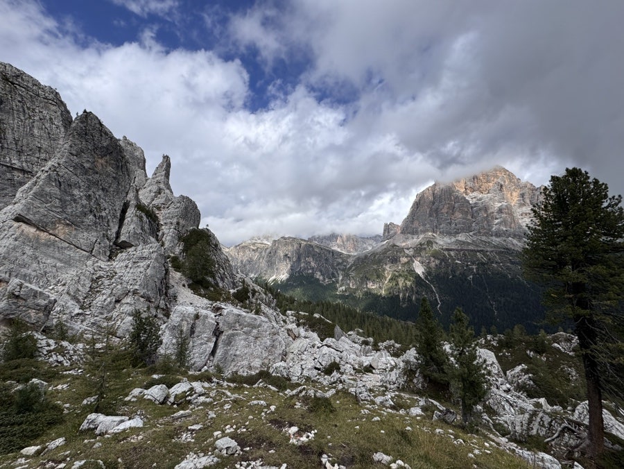 새로움을 품은 돌로미티 트레킹